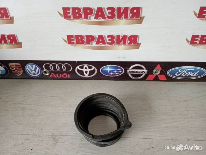 Пыльник горловины топливного бака Lexus Rx350 2010