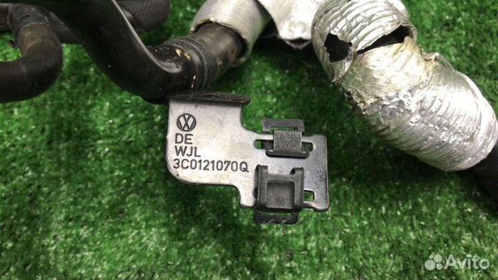 Патрубок охлаждения Volkswagen Passat b6 3C