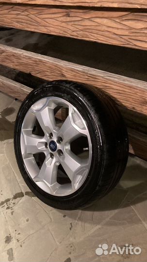 Литве диски R18 Ford оригинал с резиной 235/45R18