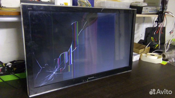 Телевизор Panasonic TX-LR32E5 на запчасти