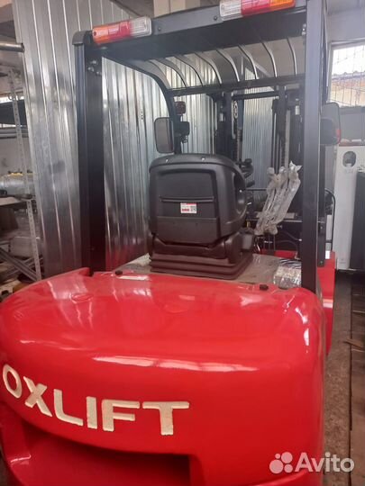 Вилочный погрузчик OXLIFT CPCD30, 2023