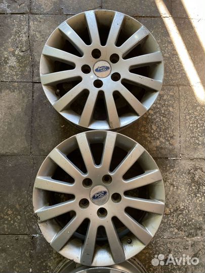 Литые диски r15 на Ford