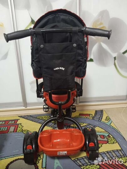 Детский велосипед с ручкой