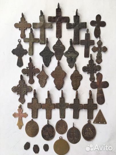 Крестики нательные брелоки и тд