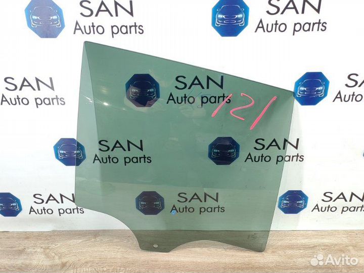 Стекло двери заднее правое Bmw X5 E70 N62B48 2008