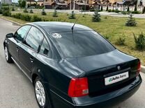 Volkswagen Passat 1.8 MT, 1998, 300 000 км, с пробегом, цена 375 000 руб.