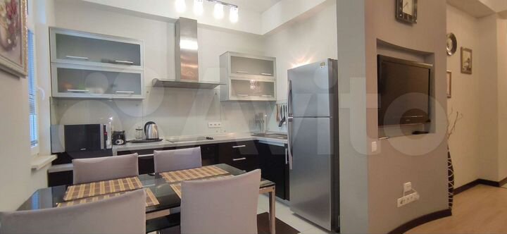 2-к. квартира, 74 м², 4/13 эт.