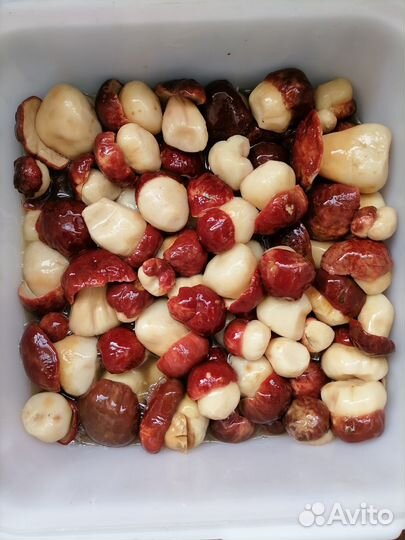 Грибы маринованные