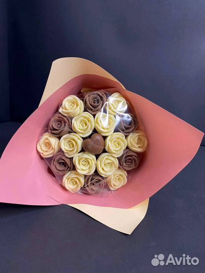 Шоколадные Розы - 19 шт в Букете