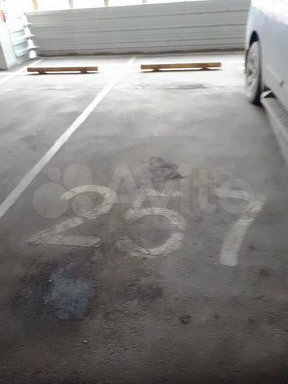 Машиноместо, 14 м²
