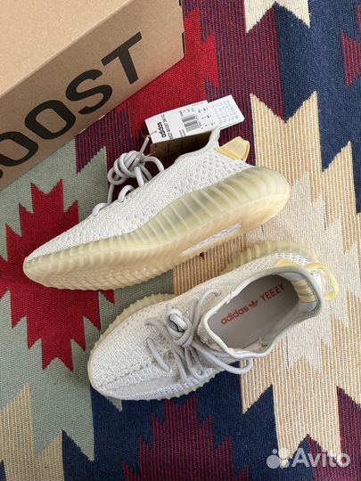 Кроссовки Adidas Yeezy Boost 350 V2 Light