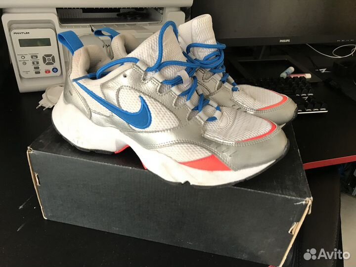 Кроссовки Nike