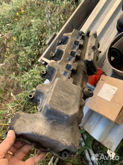 Клапанная крышка Mercedes m113