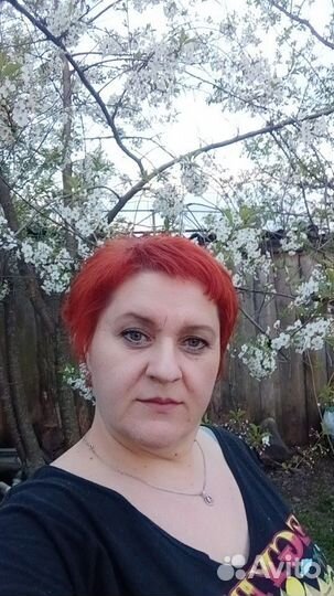 Нянечкой, младший воспитатель