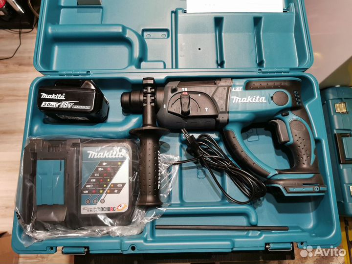 Новый аккумуляторный перфоратор Makita DHR202RF