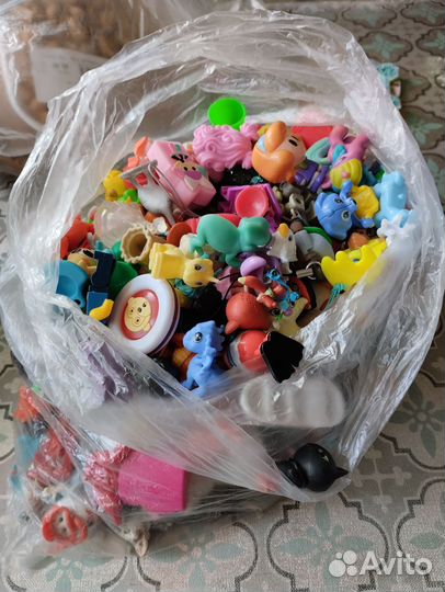 Игрушки из киндера