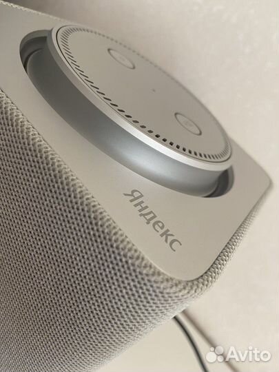 Колонка яндекс станция с алисой