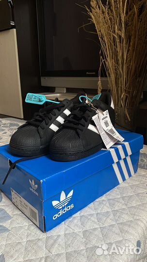 Adidas superstar original black