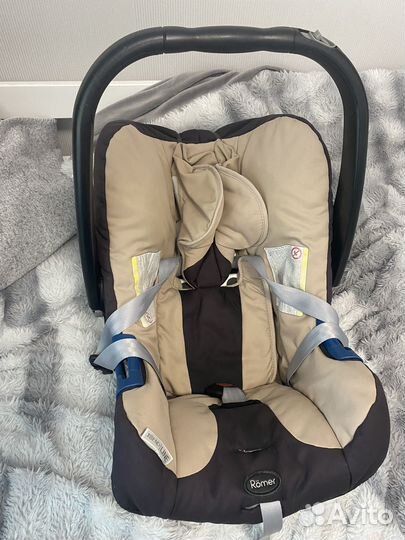 Автокресло люлька romer с базой isofix
