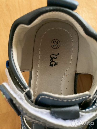 Сандалии 32