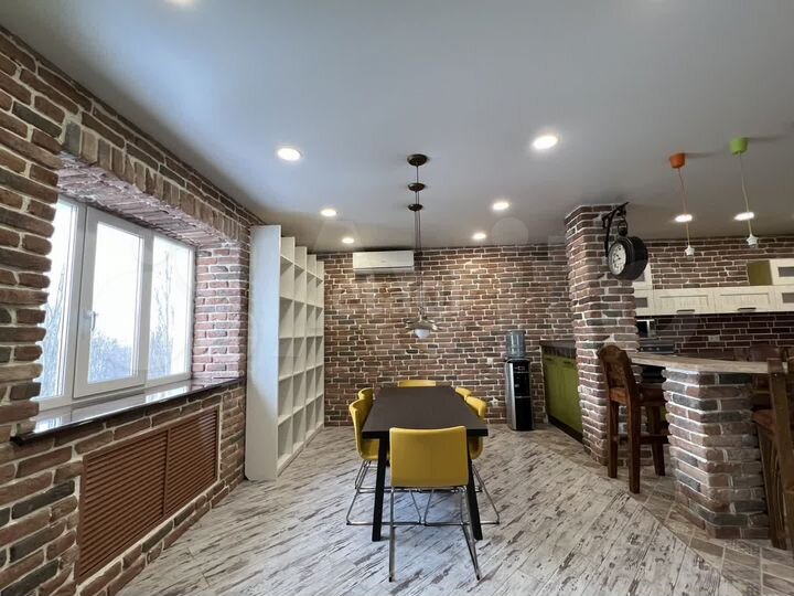 2-к. квартира, 100,6 м², 5/6 эт.