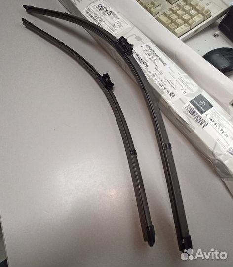 A1678209201 Щетки стеклоочистителя передние ориг