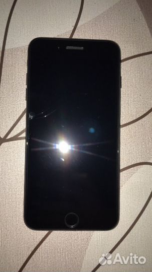 Телефон iPhone 7 plus