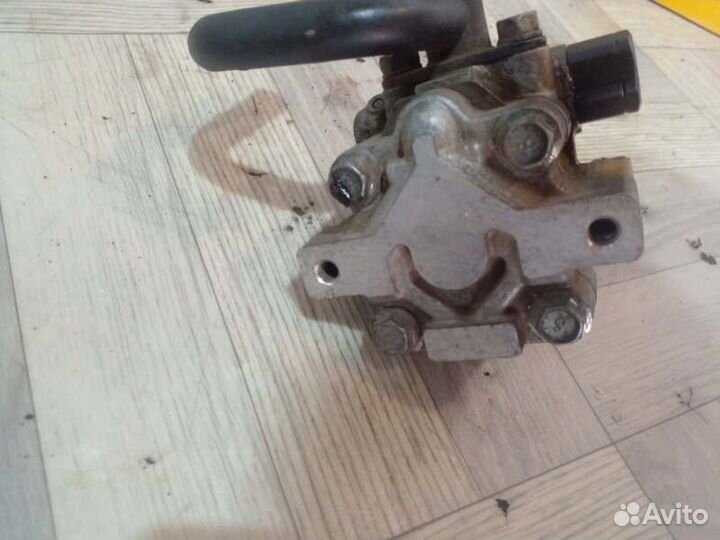 Насос гура Chevrolet Epica X20D1