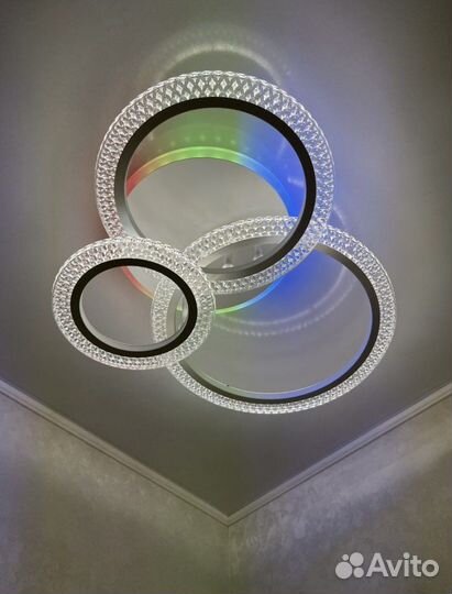 Люстра потолочная светодиодная с пультом. Новая