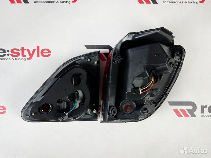 Фонари задние Lexus RX300 LED Красно-белые