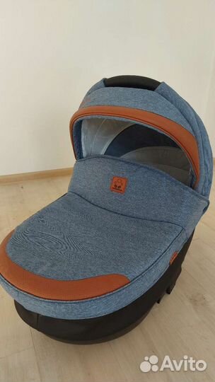 Коляска camarelo baleo 2 В 1