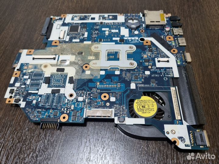 Плата q5wvh la-7912p rev 1.0 чипсет h70