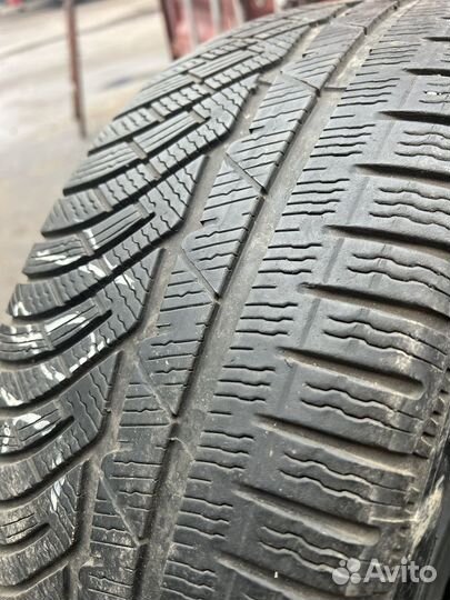 Michelin Pilot Alpin 4 215/45 R18