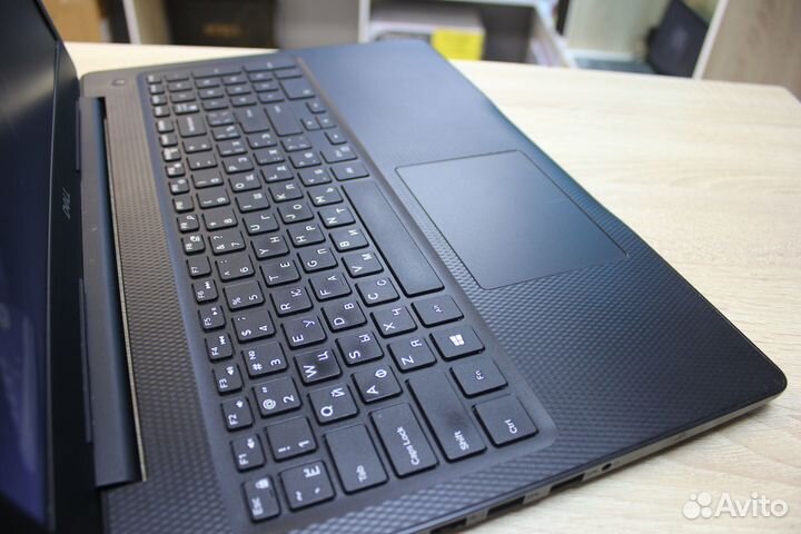 Офисный Dell/8gb ram/Full нd/Новый SSD/Сorе i3-7