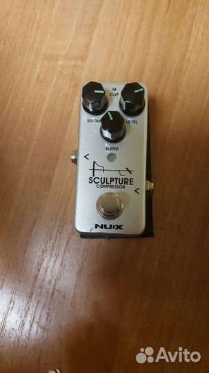 Педаль эффектов Nux Cherub NCP-2 Sculpture Compres