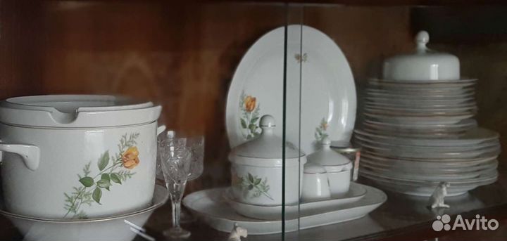 Набор столовой посуды на 6 персон