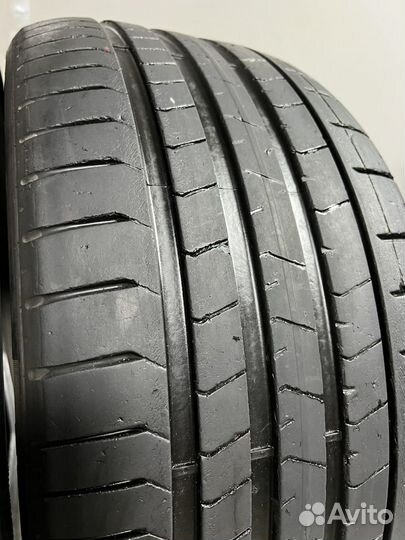 Pirelli P Zero PZ4 275/35 R21