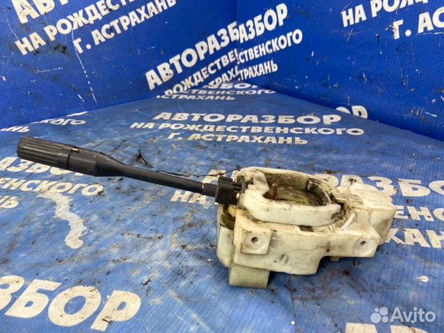 Переключатель поворотов. Nissan Largo минивен