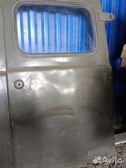 Задние двери УАЗ 452 буханка в сборе,2шт