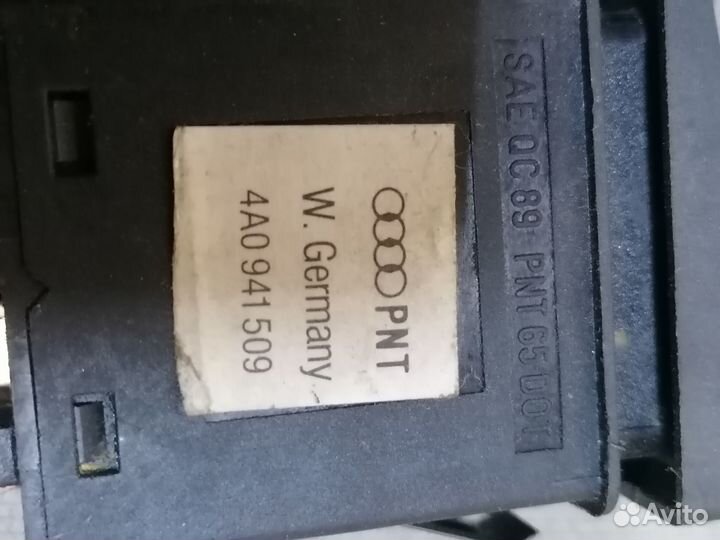 Кнопка аварийной сигнализации Audi 80 B3 1986-1991