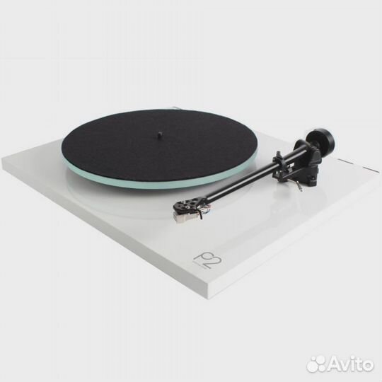 Проигрыватель винила Rega Planar 2 White