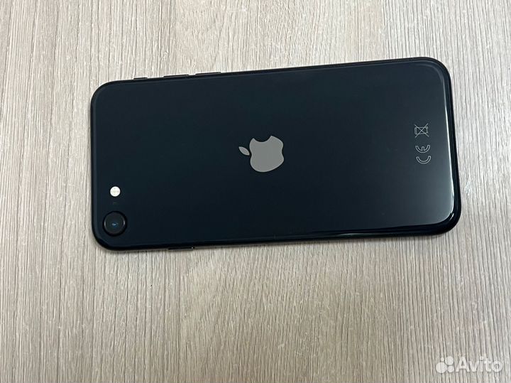 iPhone SE (2020), 64 ГБ