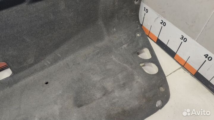 Обшивка крышки багажника Mercedes W210 E