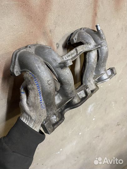 Нижняя часть впускного коллектора bmw e36 m40b16