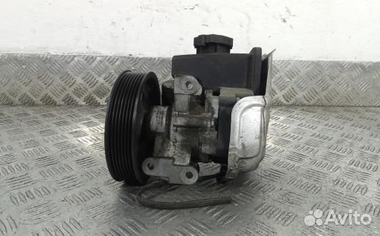 Насос гу бензиновый mercedes benz C-class W204 (LD