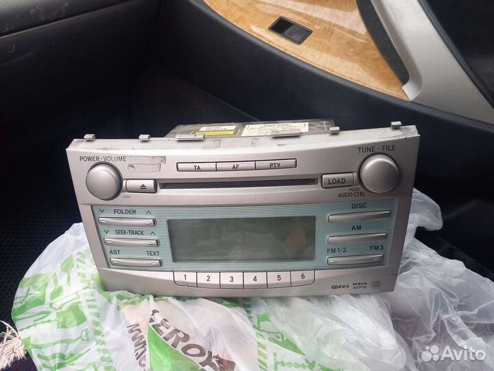Штатная магнитола camry 40