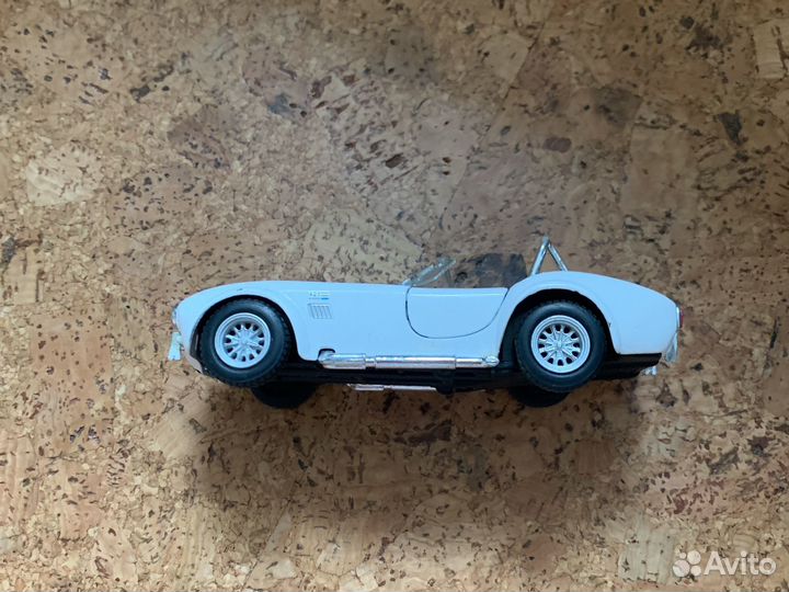 Машинка 1965 Shelby Cobra 427 S/C