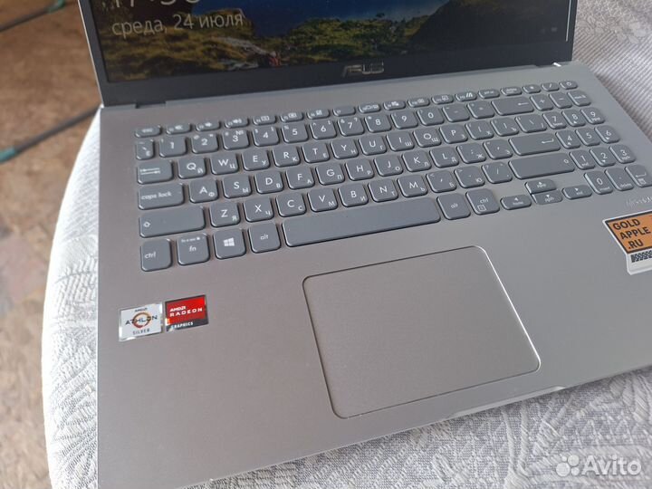 Asus Свежий 21год Full HD 8gb SSD 250 летает