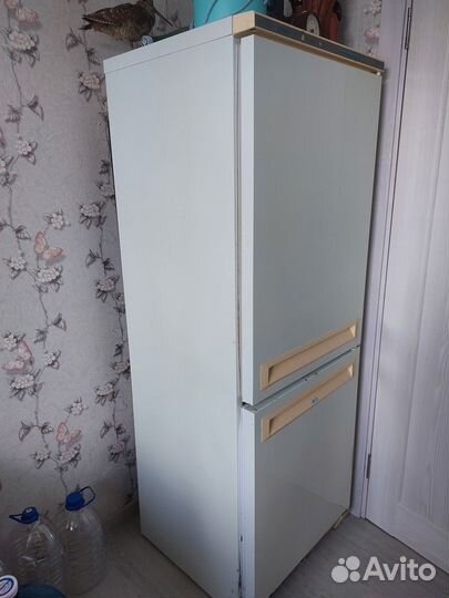 Продам Холодильник бу
