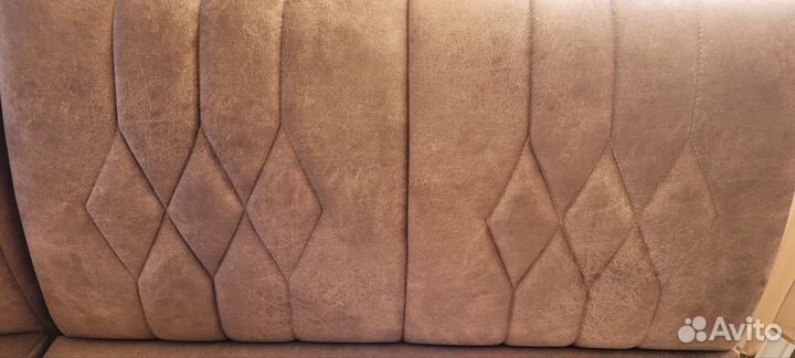 Кухонный мягкий уголок как новый